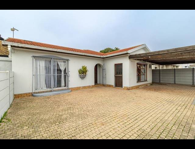 4 BEDROOM HOUSE FOR SALE IN WINDSOR PARK